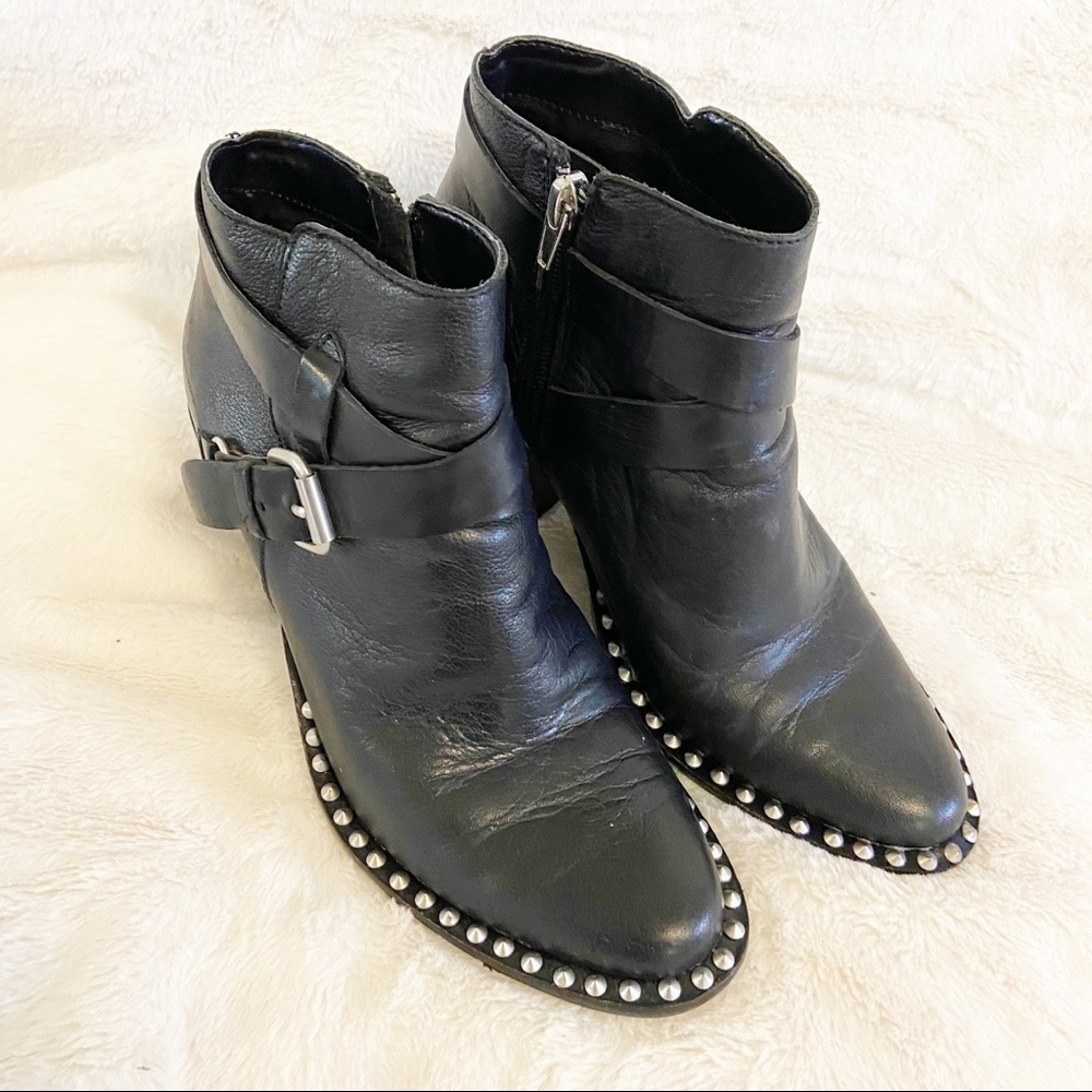 Vintage Dolce Vita Leather Booties